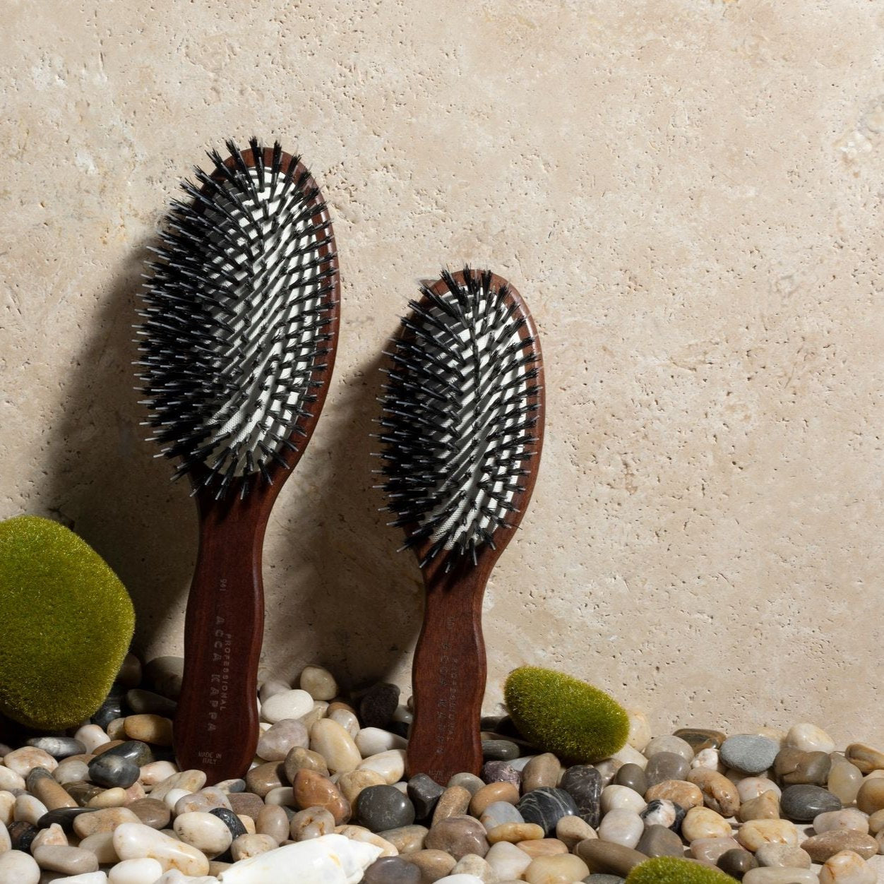 Acca Kappa Kitobe Wood Oval Hair Brush with Bristles