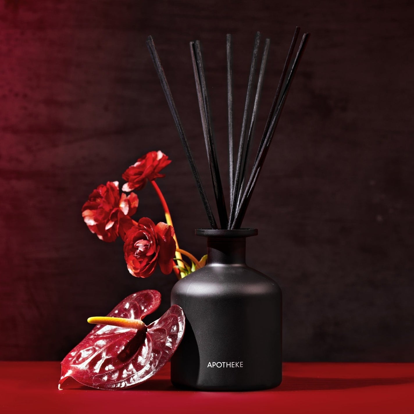 APOTHEKE Charcoal Rouge Diffuser