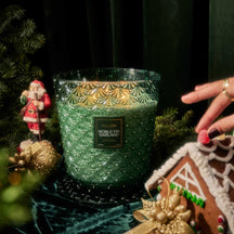 VOLUSPA Noble Fir Garland 250hr Hearth Candle