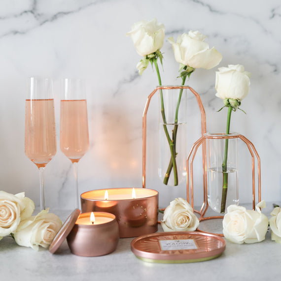 VOLUSPA Sparkling Rose Decorative Candle