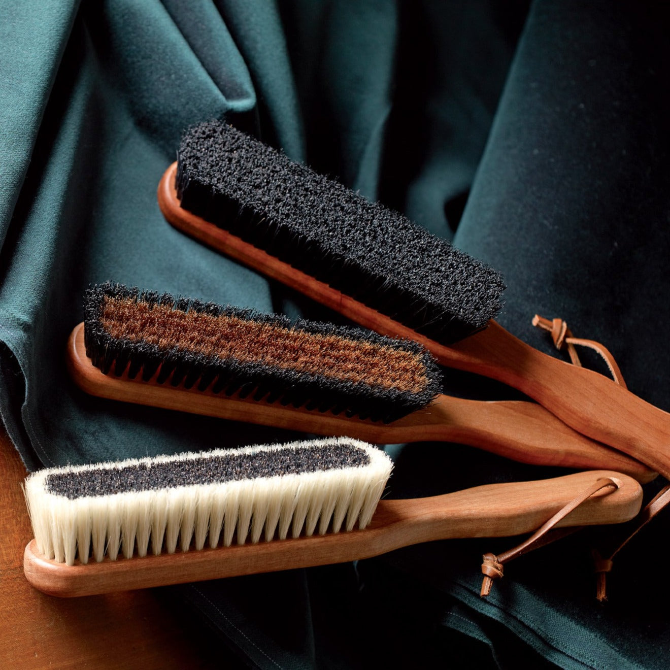 The laundress hotsell cashmere brush