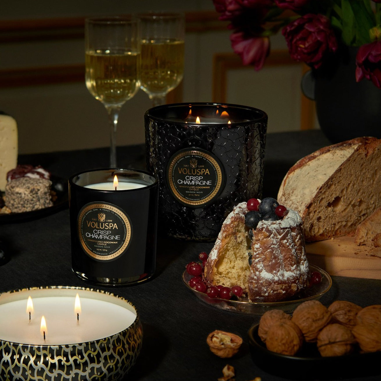 VOLUSPA Crisp Champagne Classic Boxed Candle: Official Stockist